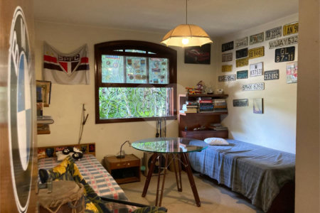Casa à venda com 5 quartos, sendo 2 suítes, em Jardim Marajoara, São Paulo, SP