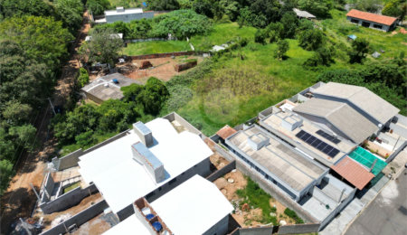 Casa Térrea à venda com 3 suítes em Boa Vista, Atibaia, SP