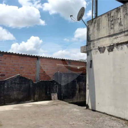 Sobrado à venda com 3 quartos, sendo 1 suíte, em Cidade Kemel, São Paulo, SP