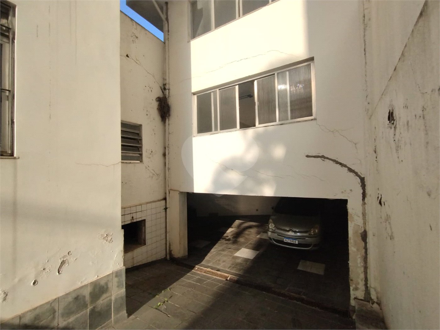 Sobrado à venda com 7 quartos, sendo 6 suítes, em Aclimação, São Paulo, SP