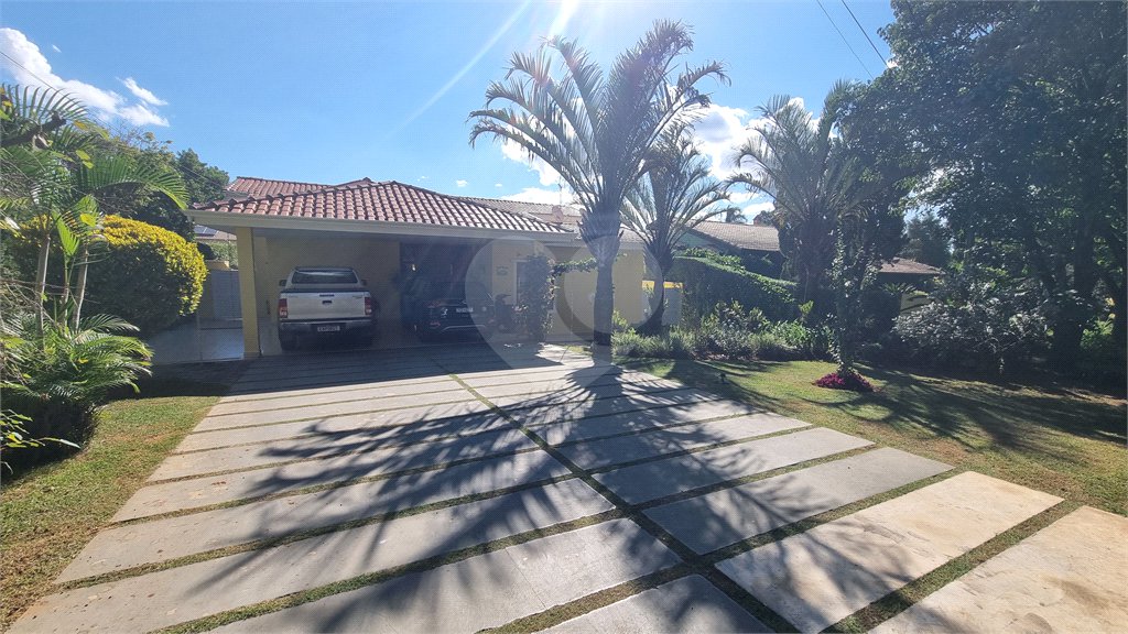 Casa à venda com 3 quartos, sendo 1 suíte,  no condomínio Vivendas do Lago, Sorocaba - SP