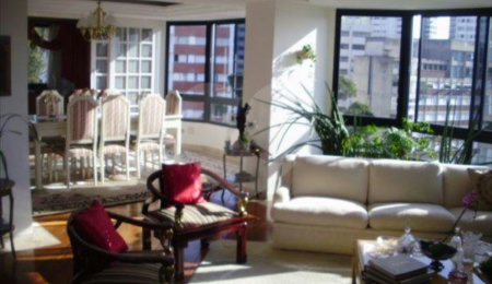 Apartamento à venda com 4 suítes em Real Parque, São Paulo, SP