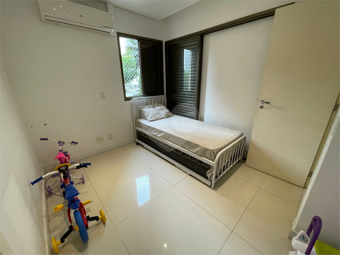 Apartamento à venda com 3 suítes em Brooklin Paulista, São Paulo, SP