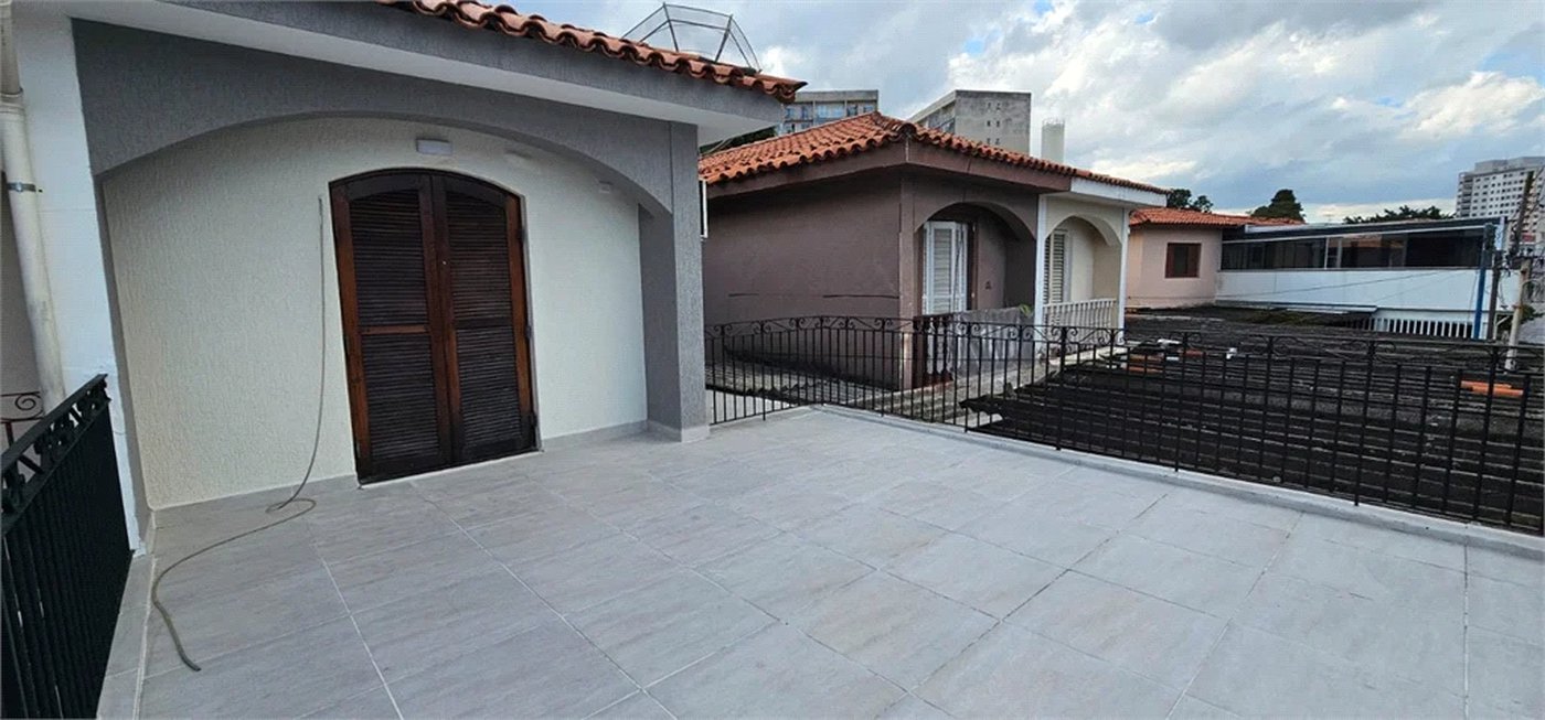 Sobrado à venda com 3 quartos, sendo 2 suítes, em Ferreira, São Paulo, SP
