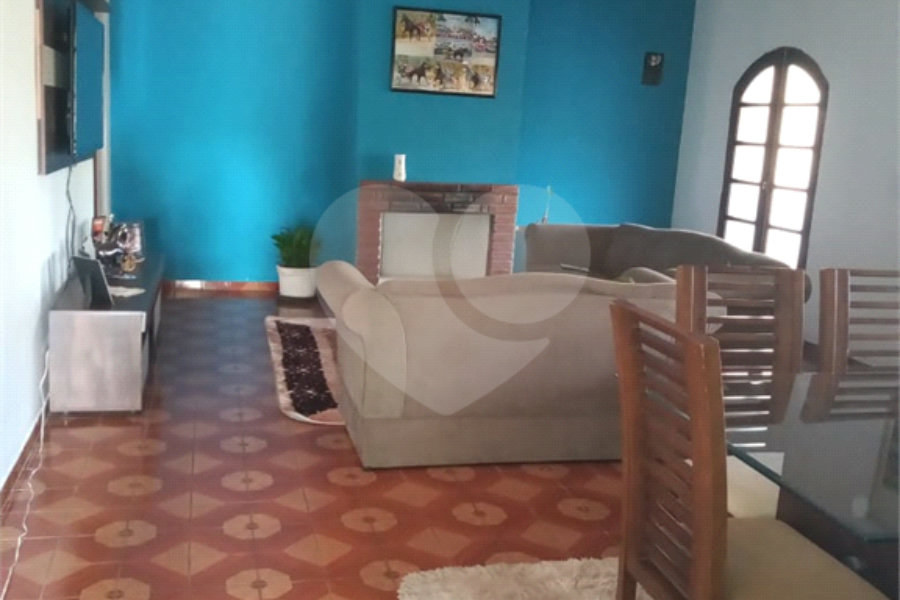Chácara à venda com 3 quartos, sendo 1 suíte, em Jardim dos Lagos, Franco da Rocha, SP