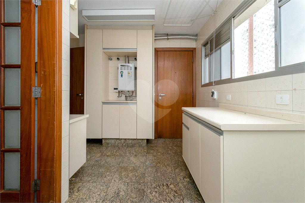 Apartamento à venda com 4 quartos, sendo 3 suítes, em Perdizes, São Paulo, SP