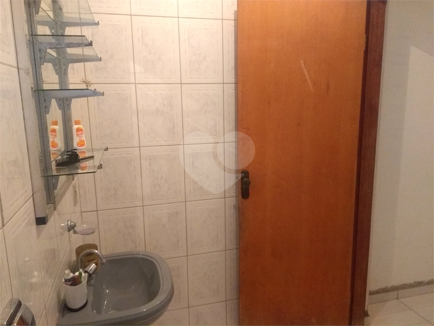 Sobrado à venda com 3 quartos, sendo 1 suíte, em Jardim Maria Antônia Prado, Sorocaba, SP