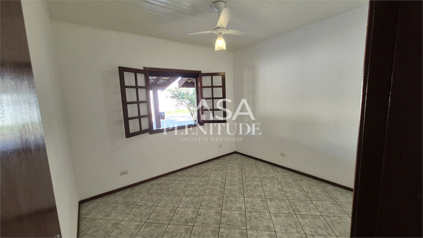 Casa em condomínio à venda ou para alugar com 3 quartos, sendo 1 suíte, em Jardim Ibiti do Paço, Sorocaba, SP