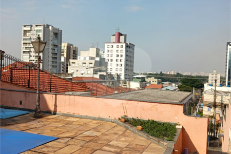 Sobrado à venda com 3 quartos em Santana, São Paulo, SP