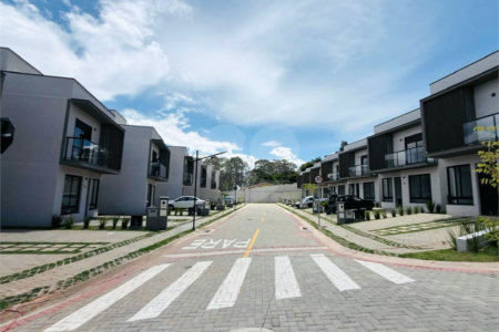 Casa à venda ou para alugar com 3 suítes em Caixa D´água, Vinhedo, SP