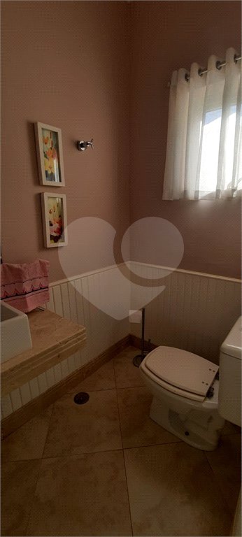 Casa à venda com 3 suítes no condomínio Parque Arco Iris, Atibaia - SP