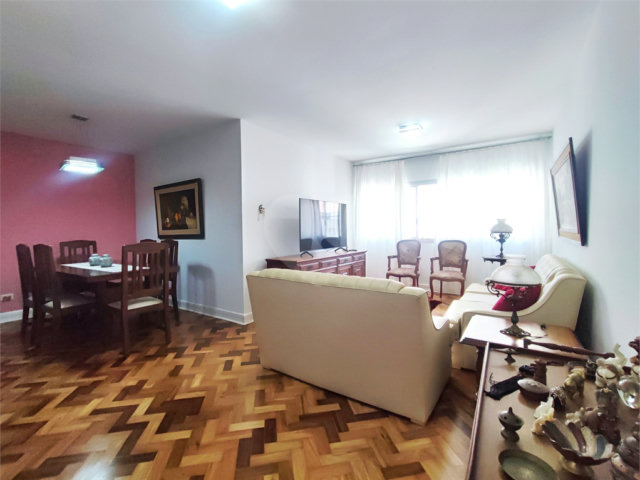 Apartamento à venda com 3 quartos, sendo 1 suíte,  em Alto da Boa Vista, São Paulo, SP