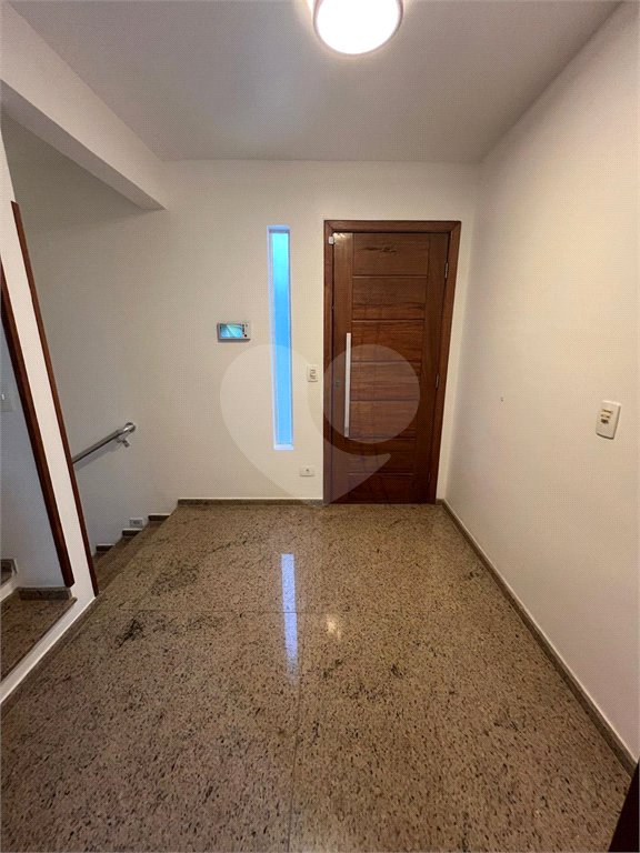 Casa à venda com 3 quartos, sendo 1 suíte,  em Vila Suissa, Mogi das Cruzes, SP