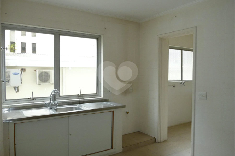 Apartamento à venda com 3 quartos, sendo 1 suíte, em Paraíso, São Paulo, SP