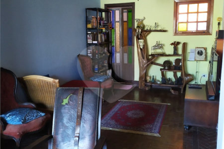 Casa à venda com 4 quartos em Pacaembu, São Paulo, SP