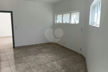 Sala à venda ou para alugar no Centro, São Roque, SP
