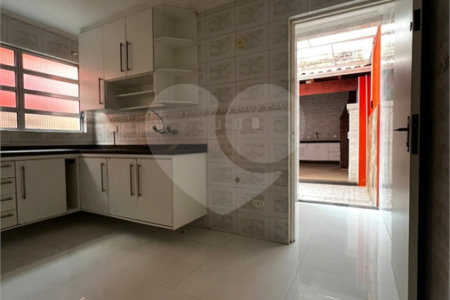 Casa à venda com 3 quartos, sendo 1 suíte, em Parque Santana, Mogi das Cruzes, SP