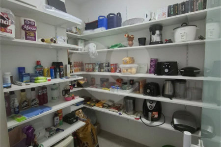 Casa à venda com 3 quartos, sendo 1 suíte, em Campo Grande, Rio de Janeiro, RJ