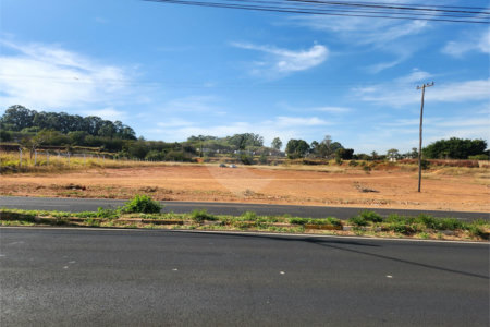 Área de Terra para alugar em Jardim Zavanella, Araraquara, SP