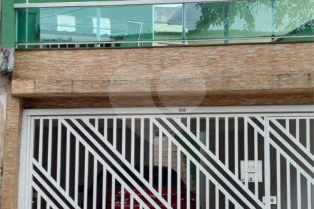 Sobrado à venda com 3 quartos em Vila Campestre, São Paulo, SP