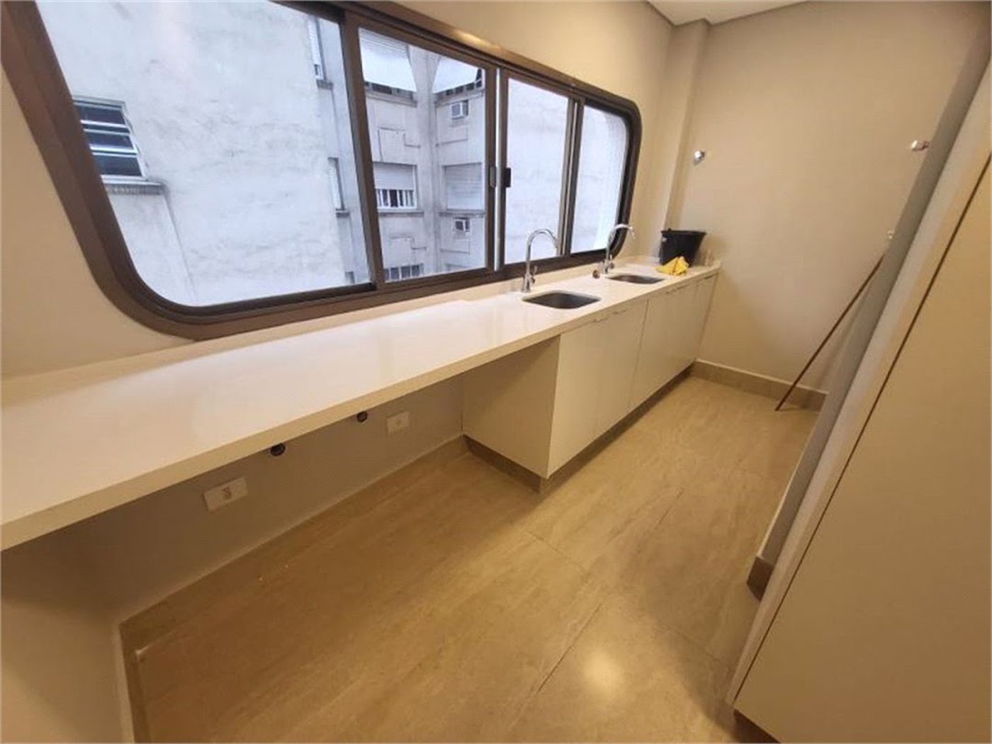 Apartamento Residencial à venda, Gonzaga, Santos - AP0849.