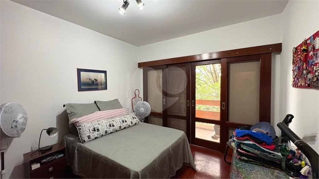 Casa à venda com 5 quartos, sendo 2 suítes,  no condomínio Village D'avignon, Sorocaba - SP