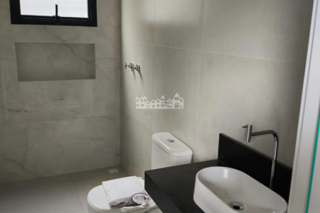 Casa à venda com 3 quartos, sendo 1 suíte, no condomínio Buona Vitta Gold, Atibaia - SP
