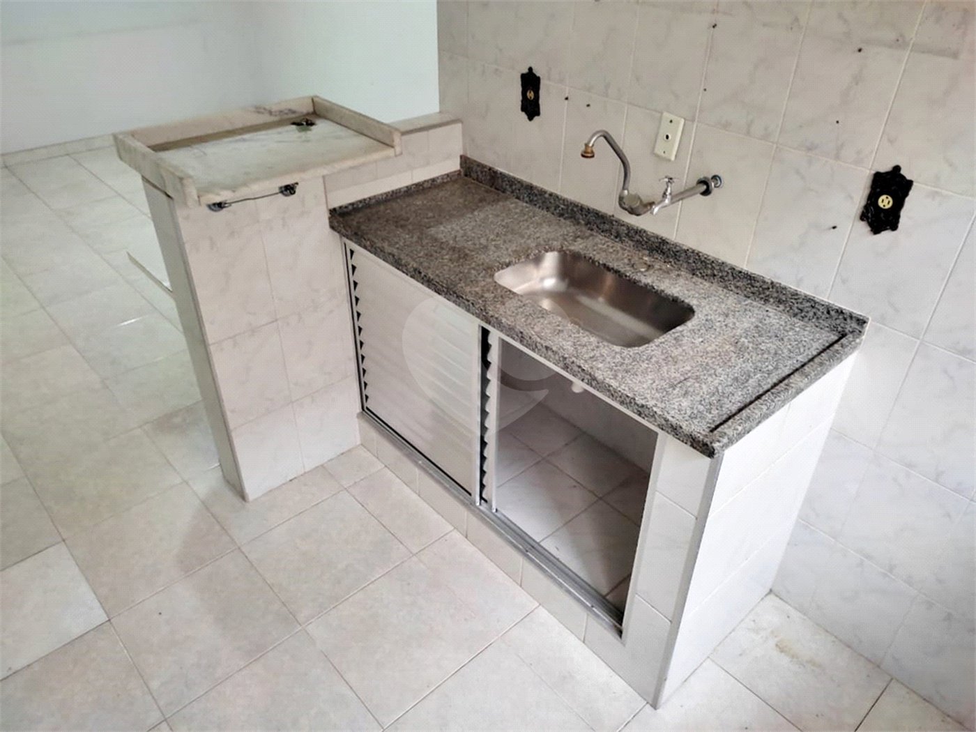 Sobrado à venda com 2 quartos em Água Fria, São Paulo, SP