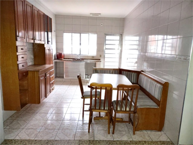 Sobrado à venda com 3 quartos em Tremembé, São Paulo, SP