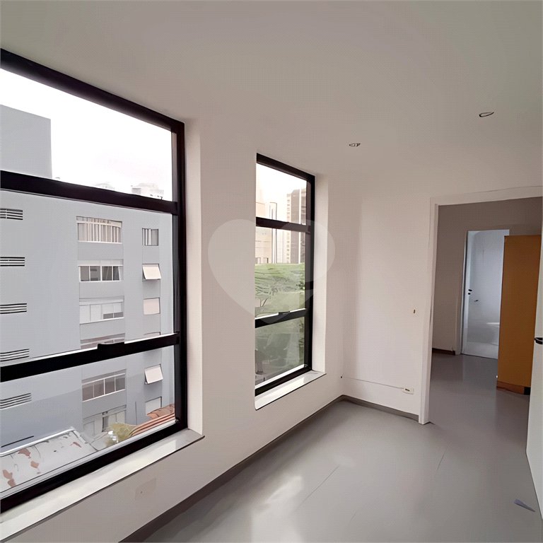 Sala à venda em Moema, São Paulo, SP