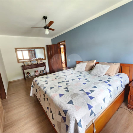 Casa à venda com 7 quartos, sendo 1 suíte, em Condomínio Flamboyant-b, Atibaia, SP
