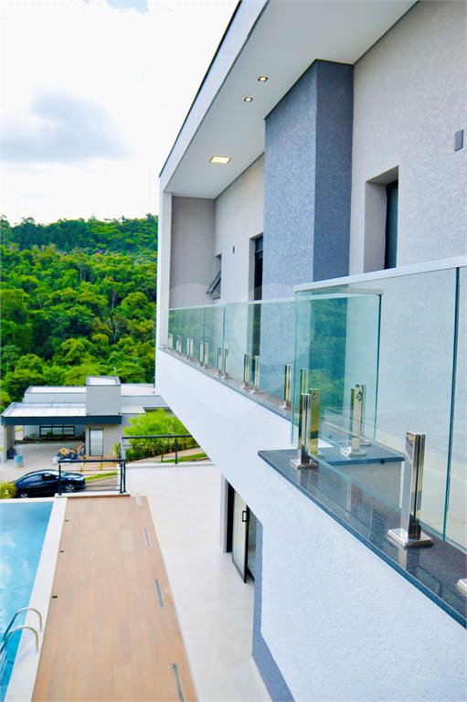Casa à venda com 3 suítes no condomínio Quintas da Boa Vista, Atibaia - SP