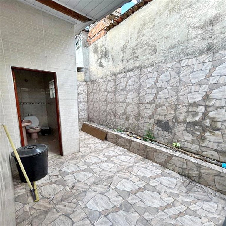 Sobrado à venda com 3 quartos, sendo 1 suíte, em Jardim Peri, São Paulo, SP