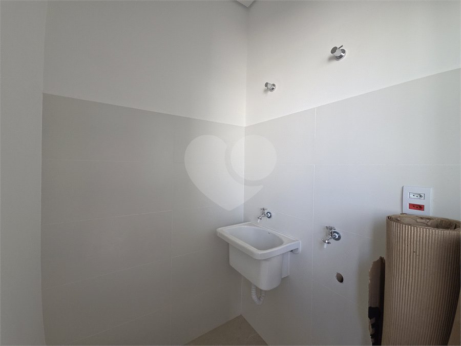 Casa à venda com 3 suítes no condomínio Helena Maria, Sorocaba - SP