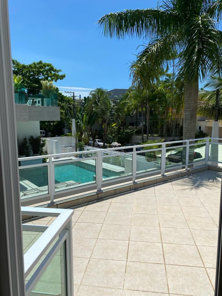 Casa com 6 dormitórios à venda, 304 m² por R$ 5.500.000,00 - Vista Linda - Bertioga/SP