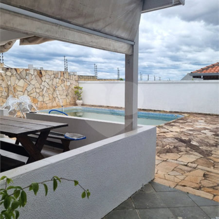 Casa à venda com 4 quartos, sendo 1 suíte, no condomínio Parque Ibiti do Paço, Sorocaba - SP