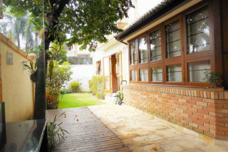 Casa à venda com 4 suítes no condomínio Vilaggio Monte Alegre, São Paulo - SP
