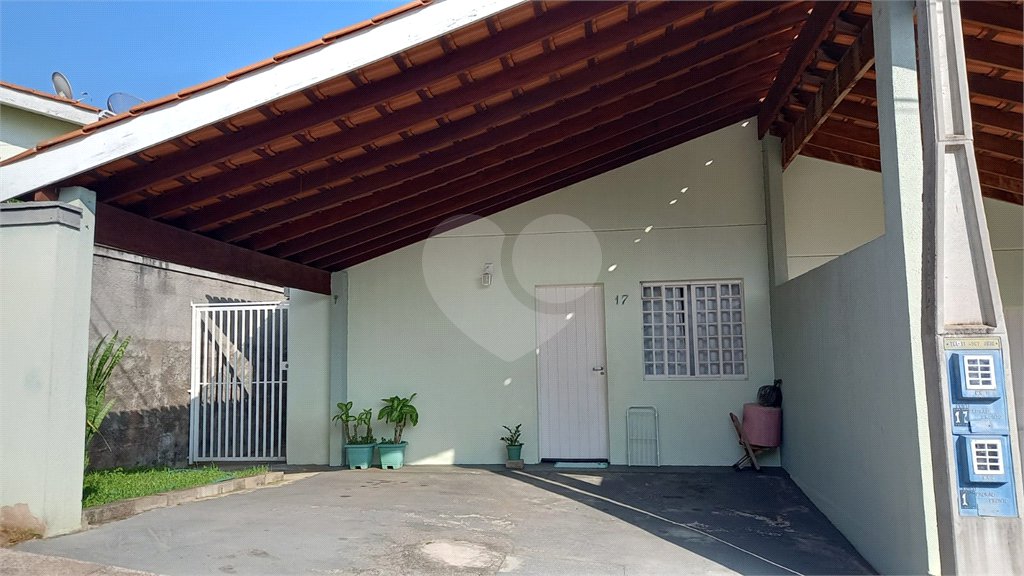Casa à venda com 2 quartos no condomínio Amaryllis, Jundiaí - SP