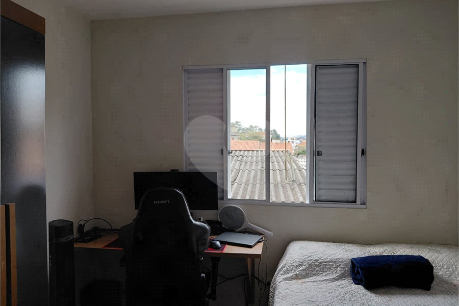 Casa à venda com 2 suítes no condomínio Residencial Guilhen, São Paulo - SP
