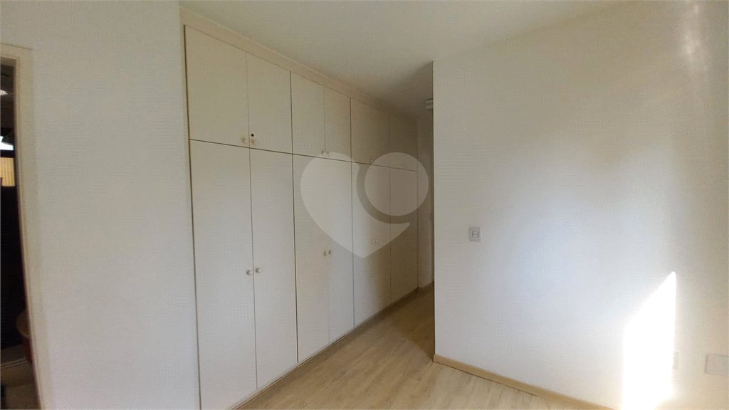Apartamento à venda com 3 quartos, sendo 1 suíte,  em Vila Indiana, São Paulo, SP