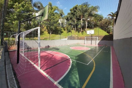 Casa à venda com 3 quartos, sendo 1 suíte,  no condomínio Liberty Village, São Paulo - SP