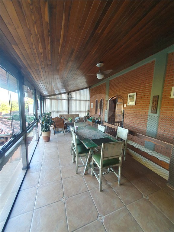 Casa à venda com 4 quartos, sendo 2 suítes,  no condomínio Vinhas da Vista Alegre - Lado Café, Vinhedo - SP