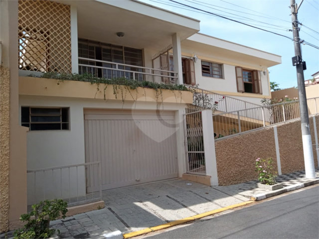 Casa à venda com 3 quartos no Centro, Serra Negra, SP