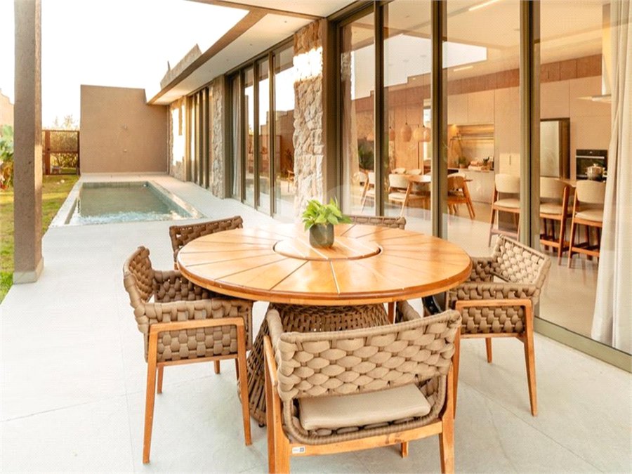 Casa à venda com 3 suítes no condomínio Ecoresidencial Fazenda Jequitibá, Sorocaba - SP