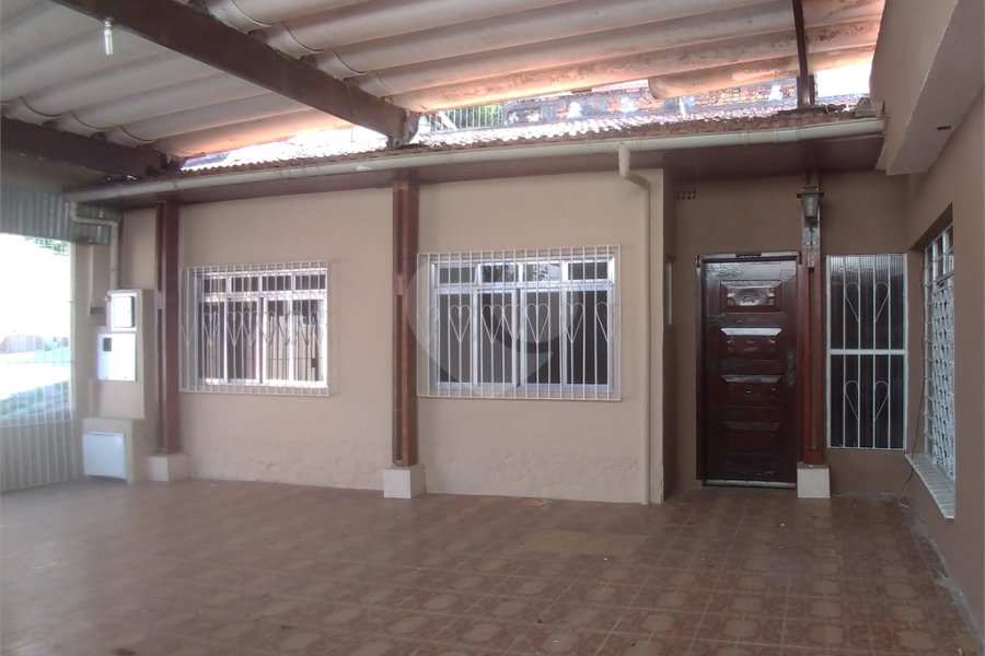 Casa Térrea à venda com 3 quartos, sendo 1 suíte, em Horto, São Paulo, SP