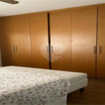 Casa à venda com 5 quartos, sendo 4 suítes,  no condomínio Terras de Santa Clara, Jacareí - SP