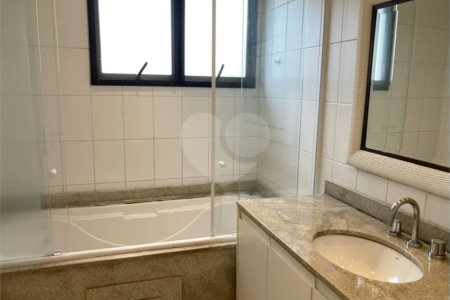 Apartamento para alugar com 4 suítes em Chácara Santo Antônio, São Paulo, SP