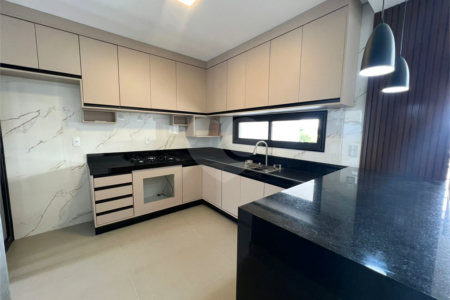 Casa à venda com 3 quartos, sendo 1 suíte,  no condomínio Villagio_ipanema 1, Sorocaba - SP