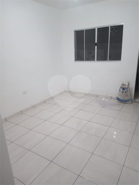 Casa à venda com 2 quartos, sendo 1 suíte,  em Vila Eugênia, Mogi das Cruzes, SP