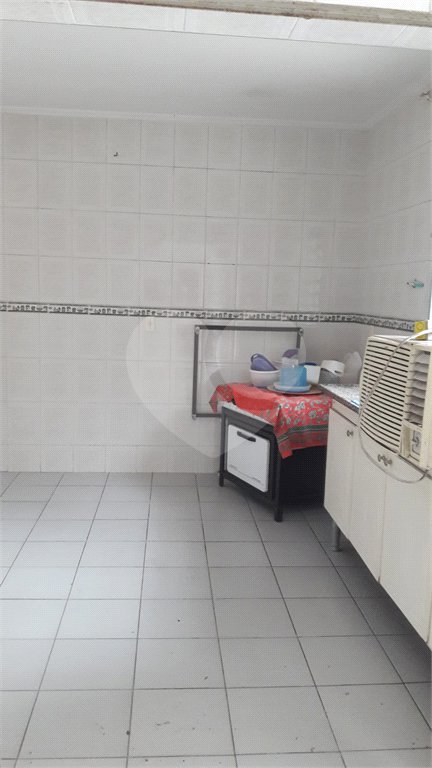 Casa à venda com 4 quartos, sendo 1 suíte, em Vila Santa Terezinha, Várzea Paulista, SP